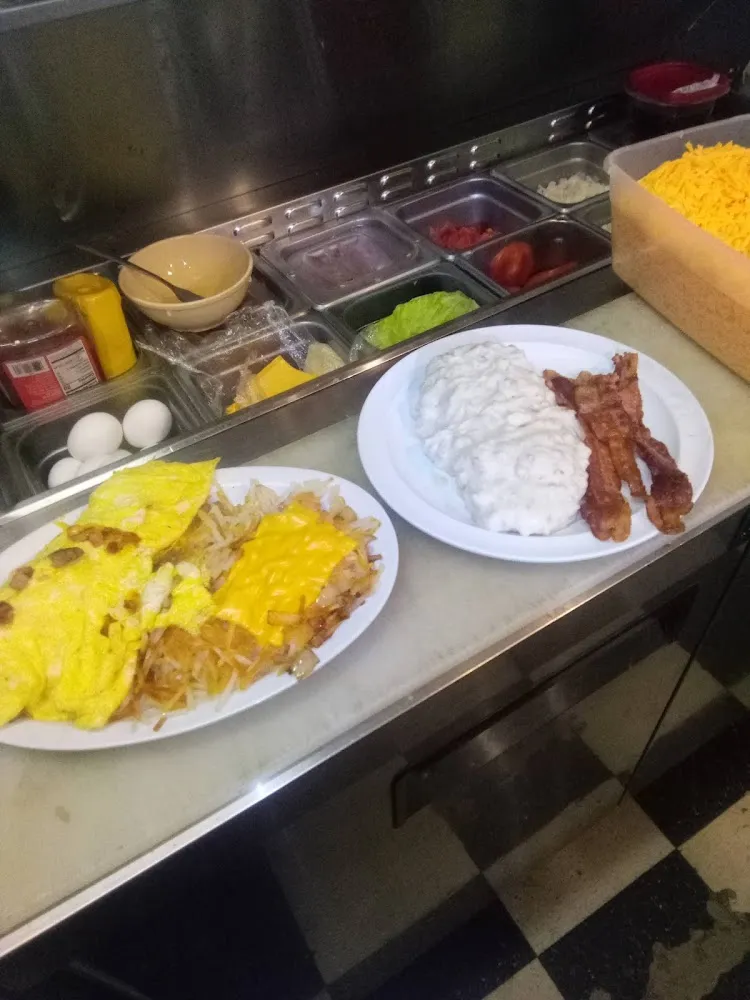 Western Omelet & Hash Browns w Cheese Half Biscuit & Gravy & Order of Bacon